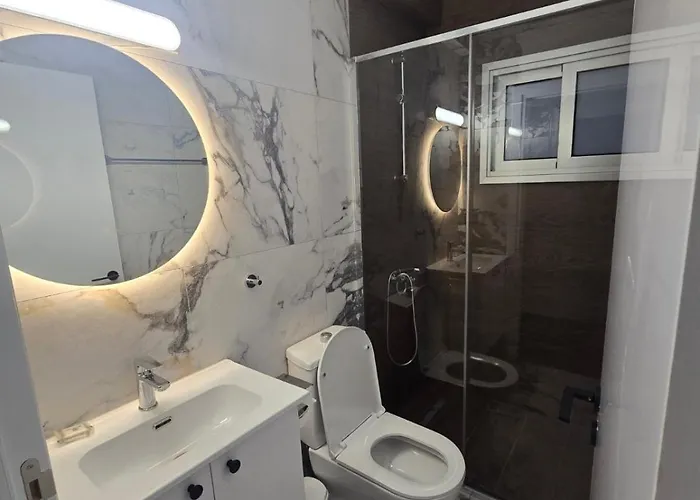 Maestro Family - * Larnaca