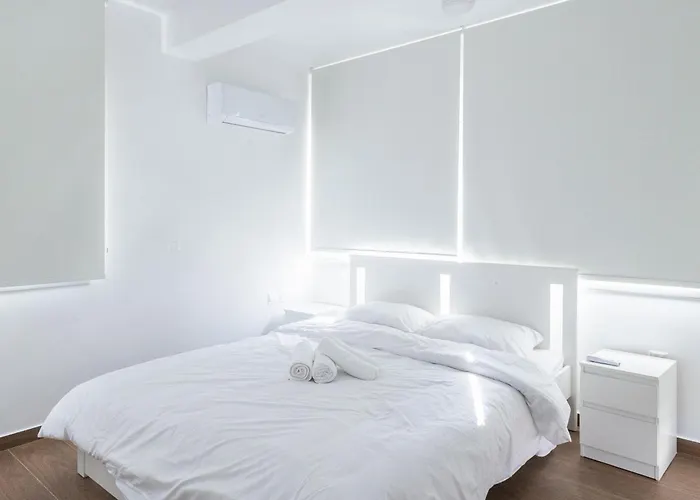 Maestro Family - * Larnaca